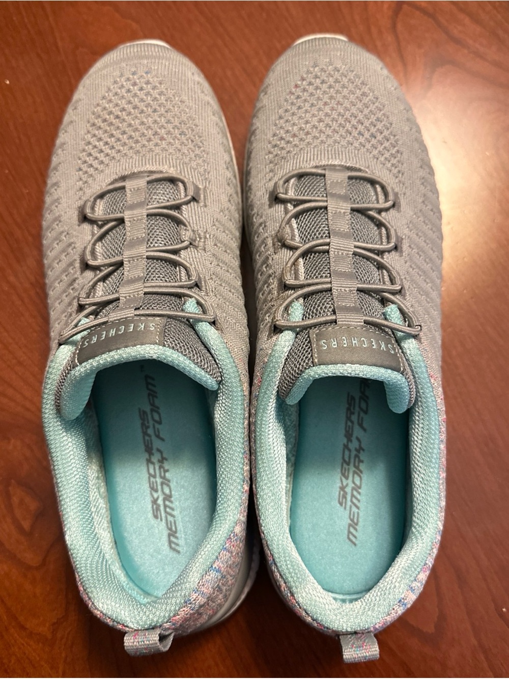 Skechers Women's Gray Mint Slip-On Sneakers with Aqua Lining Size 10